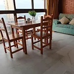 Apto Con Piscina Y Vistas Al Mar